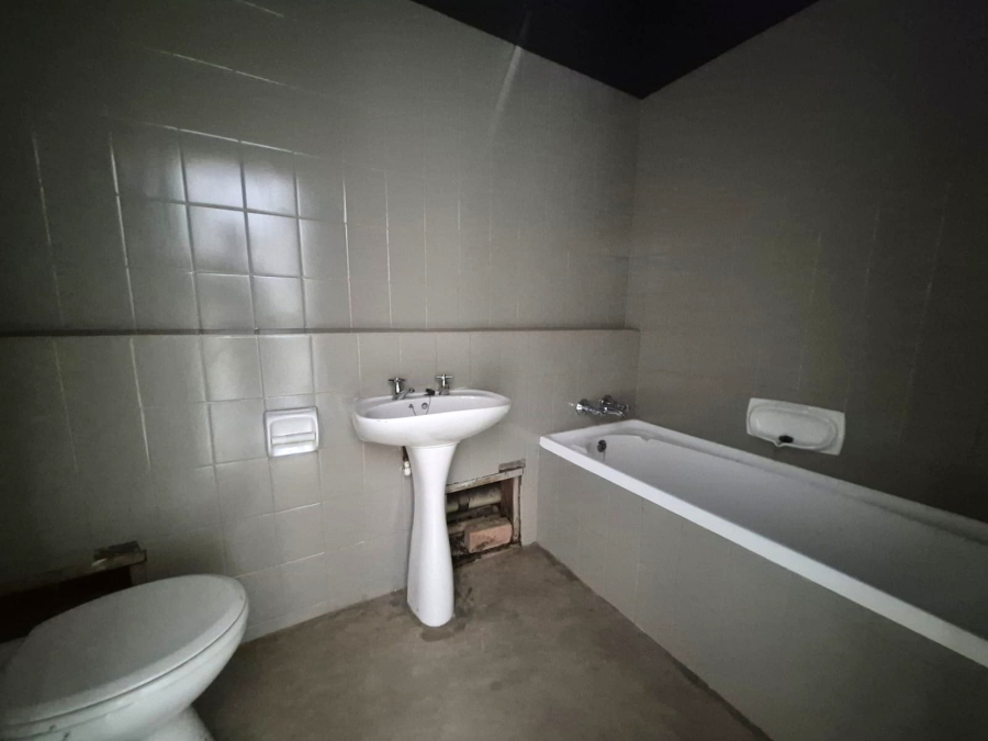 3 Bedroom Property for Sale in Vaalpark Free State